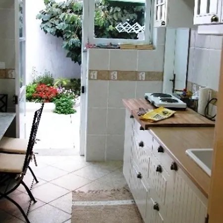 בית הארחה Casa Amarela