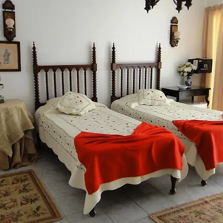 Гостевой дом Casa Amarela Лагуш